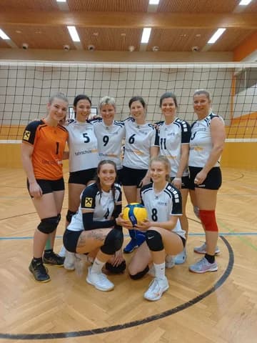 Leibnitzer Volleyballer bekommen ein Semesterzeugnis